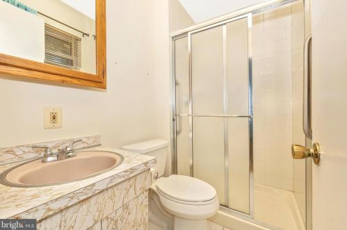 13216 Dauphine St, Silver Spring MD 20906-5211 exterior