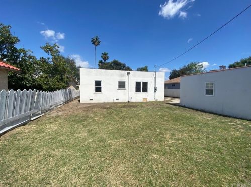 811 Zeyn St, Anaheim CA  92805-1842 exterior