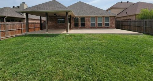 8748 Regal Royale Dr, Fort Worth TX  76108-7947 exterior