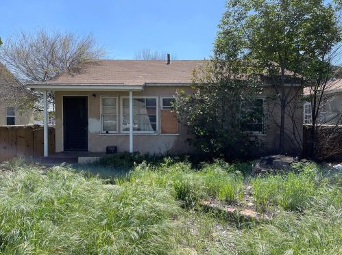 213 2nd St, Rialto, CA 92376-5903