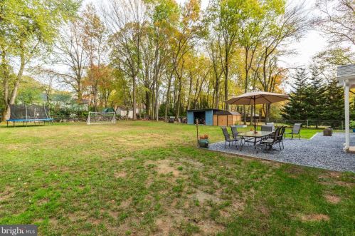 15009 Snowden Dr, Silver Spring MD 20905-5663 exterior