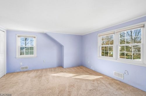 18 Meadow Ln, Hackettstown NJ  07840-4116 exterior