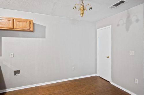 2616 Bomar Ave, Fort Worth TX  76103-2321 exterior