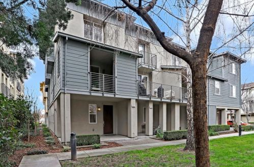 842 Sakura Dr, San Jose, CA 95112-3133