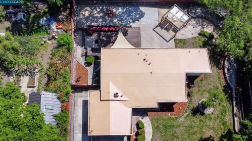 2031 Hoover Ave, Concord CA  94523-4621 exterior