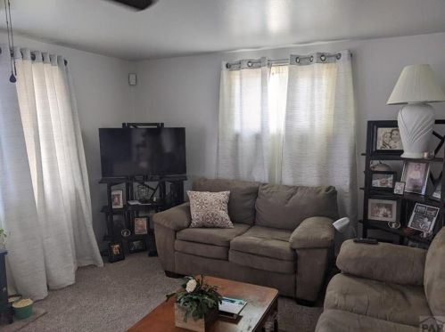 1608 Jerry Murphy Rd, Pueblo CO  81001-1818 exterior