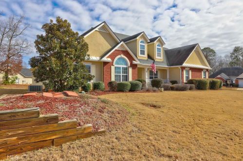 311 Bridgemill Ln, Hampton, GA 30228-5579