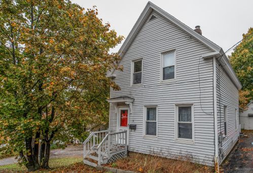 9 Cedar St, Augusta, ME 04330-5711