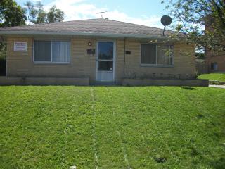 82 Cromwell Pl, Dayton OH  45405-1773 exterior