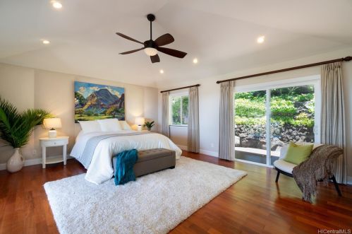 4990 Poola St, Honolulu HI  96821-1458 exterior