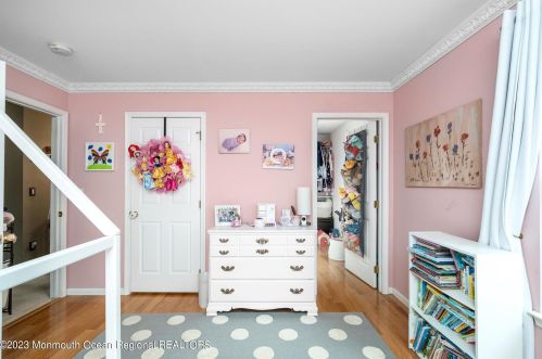 125 Shoreland Ter, Middletown NJ  07748-6212 exterior