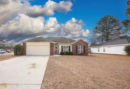 101 Grappa Ct, Bonaire, GA 31005-4458