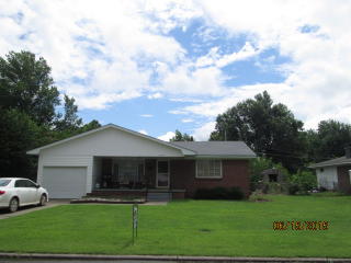 1005 Lewis St, Pryor, OK 74361-6813