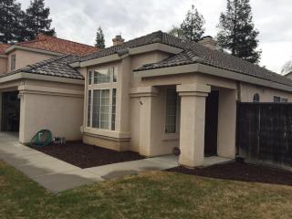 885 Rosenthal Dr, Turlock, CA 95382-7207