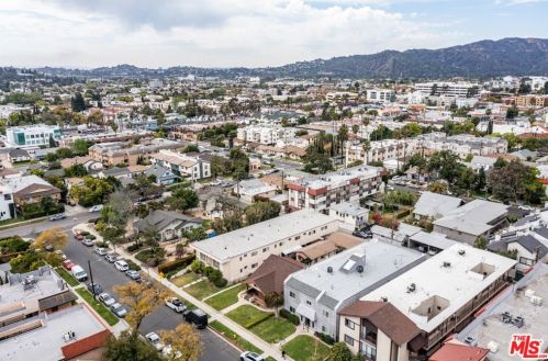 129 Cedar St, Glendale CA  91205-1207 exterior