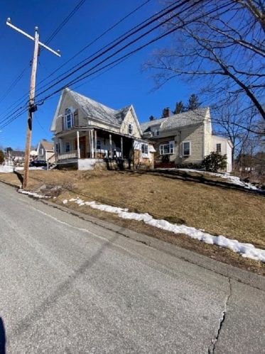7 Mount Pleasant St, Derry, NH 03038-2043