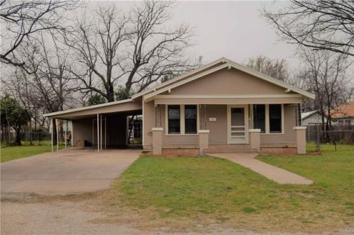 1104 Walnut St, Fife, TX 76825-3768