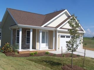 1023 Sun Poppy Ct, Woodstock, VA 22664-2089