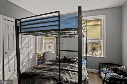 2222 12 St, Philadelphia PA 19147-1832 exterior