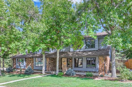 9654 Lake Cir, Englewood, CO 80111-5211