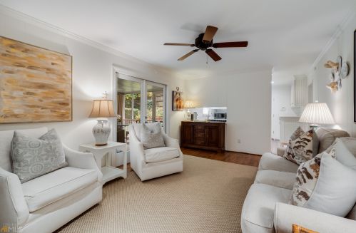 445 Highbrook Dr, Atlanta GA  30342-2316 exterior