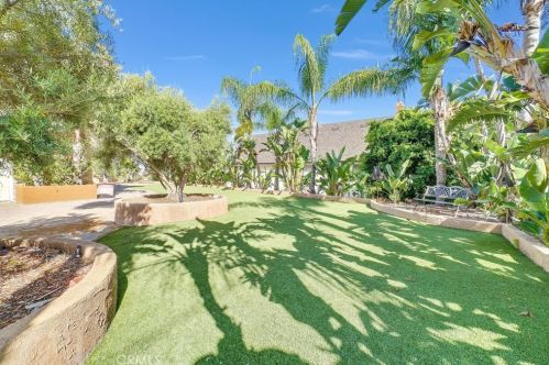 473 Country Hill Rd, Anaheim CA  92808-1353 exterior