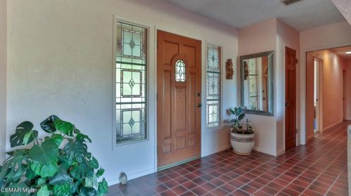 5610 Fairview Pl, Calabasas, CA 91301-2228