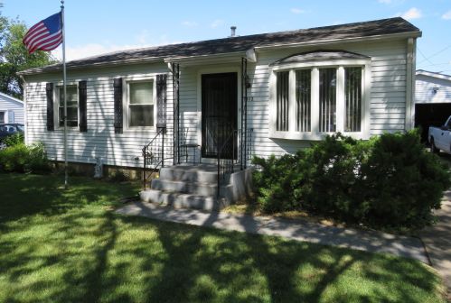 1312 Dakota Dr, Ottawa, IL 61350-4608