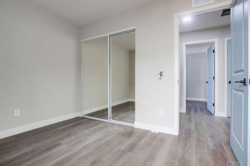1461 Darwin Dr, Oceanside CA  92056-3042 exterior