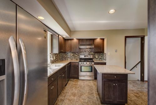 9525 Southwood Dr, Hammond IN 46321-3021 exterior