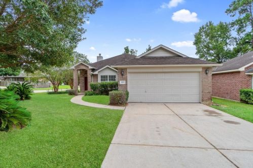 2213 Nicholas Xing, Conroe TX  77304-4982 exterior