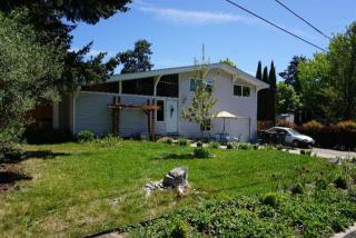 641 Carrington Ave, Medford OR  97504-8113 exterior