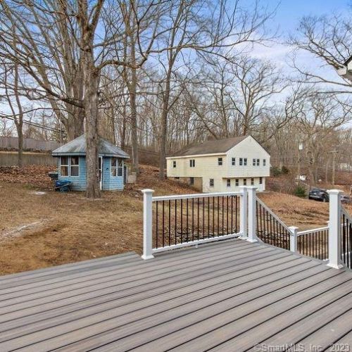 22 Lake Rd, Coventry CT  06238-2025 exterior