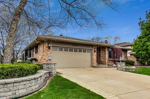17538 Pecan Ln, Tinley Park, IL 60487-6134