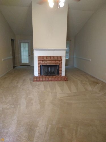 5430 Crest Ridge Dr, Ellenwood, GA 30294-6690