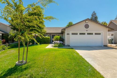 1732 Ustick Rd, Modesto, CA 95358-5978