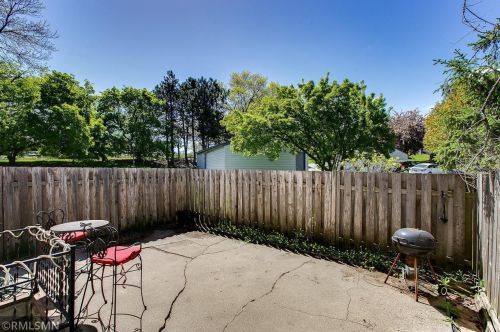 3422 Highlander Dr, Saint Paul MN  55122-1310 exterior