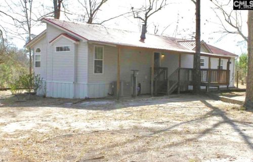 46 Bunny Ln, Saint Matthews, SC 29135-7613