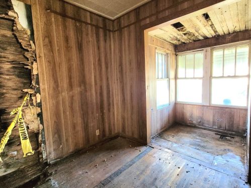 1731 Ellsworth St, Gary IN  46404-2238 exterior