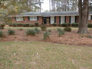 106 Long Leaf Dr, Moultrie, GA 31768-5804