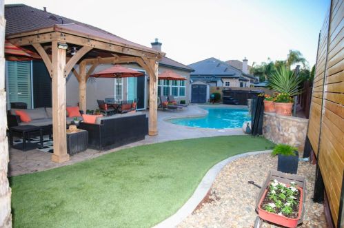 1060 Pestana Ave, Manteca, CA 95336-8552