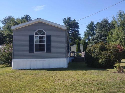 2 Cypress Dr, Lee, NH 03861-4414