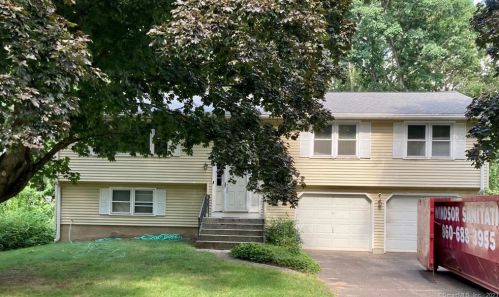 20 Whitney Cir, Windsor, CT 06095-2609
