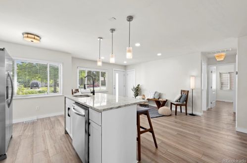 2895 Fairfax St, Denver CO  80207-2748 exterior