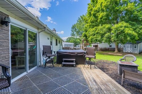 421 Willow Grove St, Hackettstown NJ  07840-1855 exterior