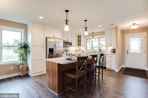 617 Taft Loop, Spectacle Lake, MN 55008-9354