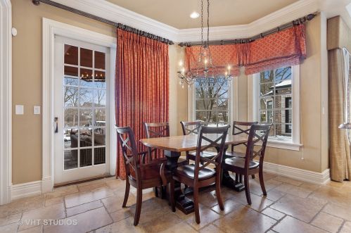 6403 Garfield Ave, Willowbrook IL  60527-5237 exterior