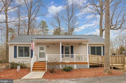318 Crump Dr, Ruther Glen, VA 22546-1344