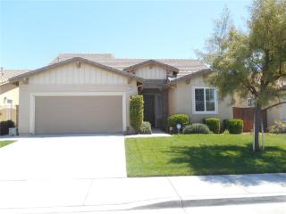 1088 Queen Annes Ln, Beaumont, CA 92223-7816