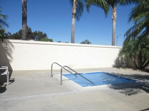 658 Via Santa Paulo, Vista CA  92081-6370 exterior